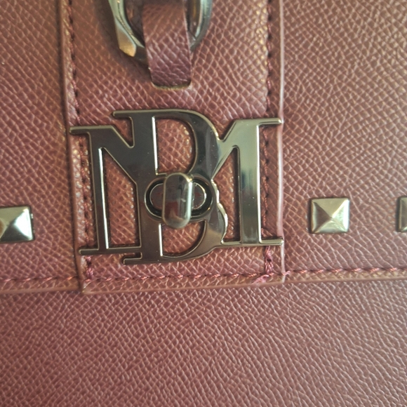 NWT Badgley Mischka Burgundy Leather Women's Bag - Picture 3 of 5
